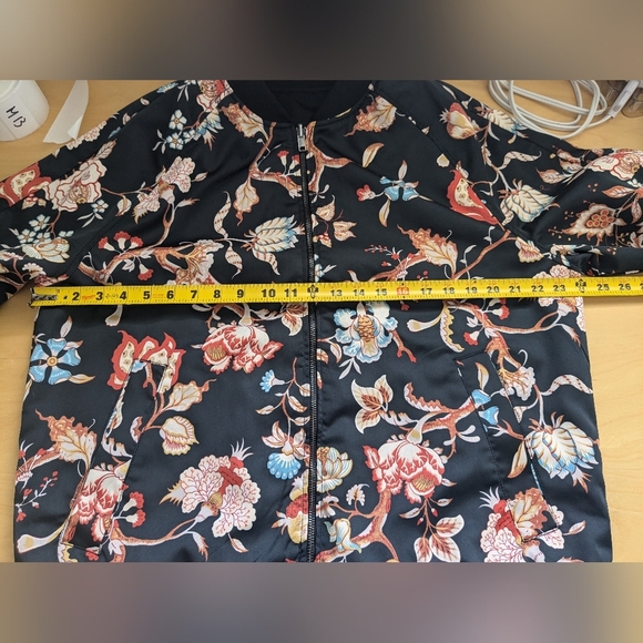 H&M Reversible men Coat for spring or fall size large Like New Condition! - Picture 8 of 9